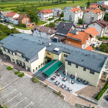 Hotel Santiny Sveta Nedjelja  Exteriér fotografie